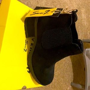 SEVEN7 WOMENS BRAND NEW SIZE 11 BOOTS